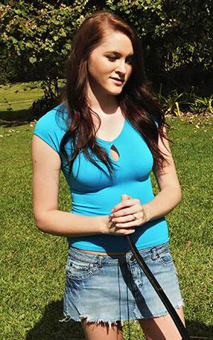 Holly Nowell